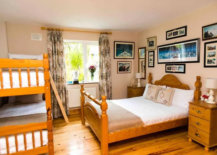 The Mountain Guest house *